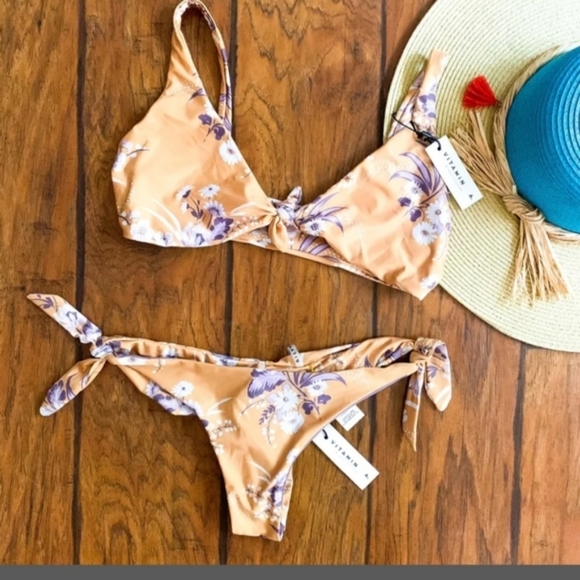 Vitamin A Lou Top Gidget Bottom Bikini Set - Picture 5 of 8